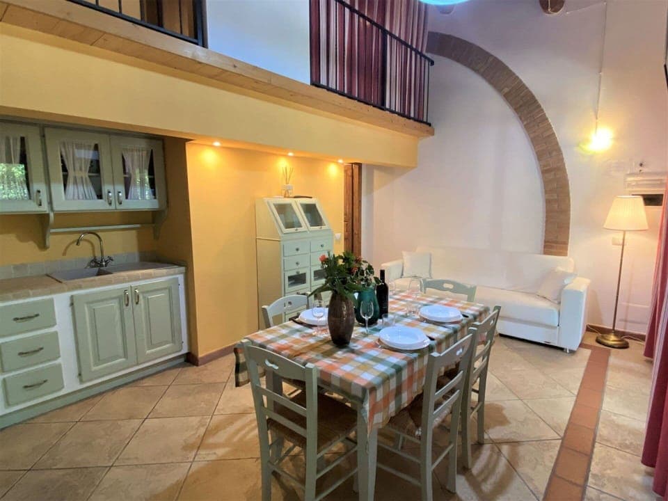 Water, Plant, Daytime, Property, Building, Swimming Pool, Azure, Tree, Sky, Architecture