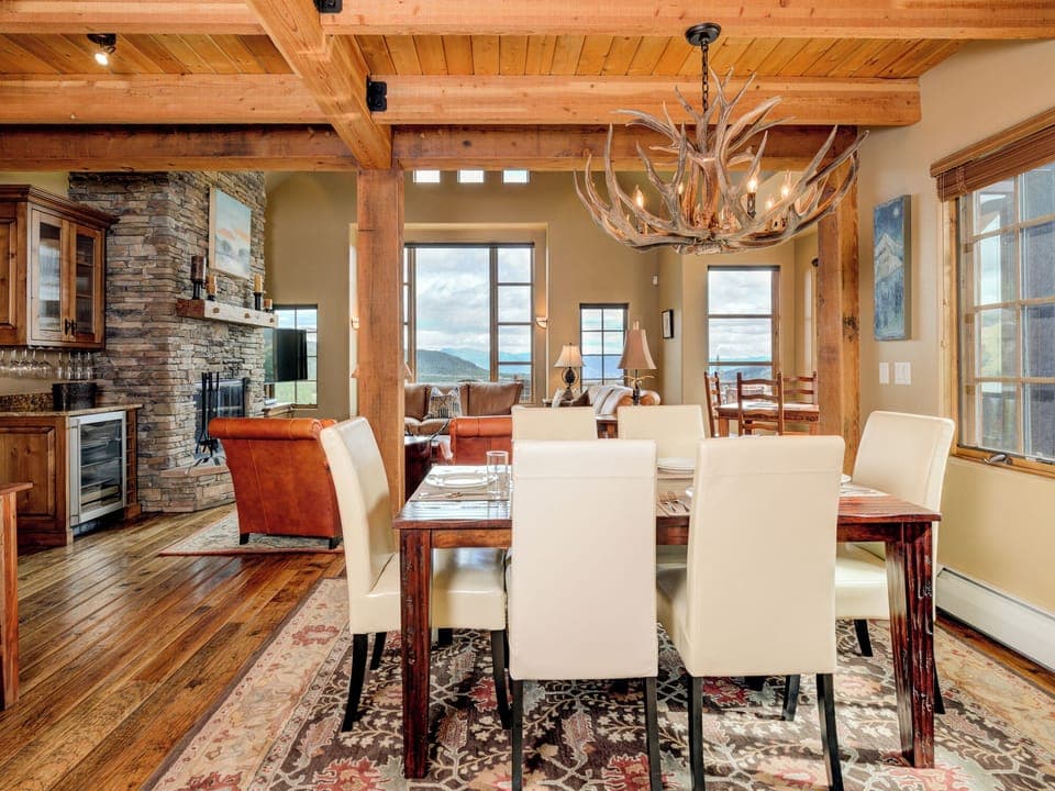 Dining room with seating for 6