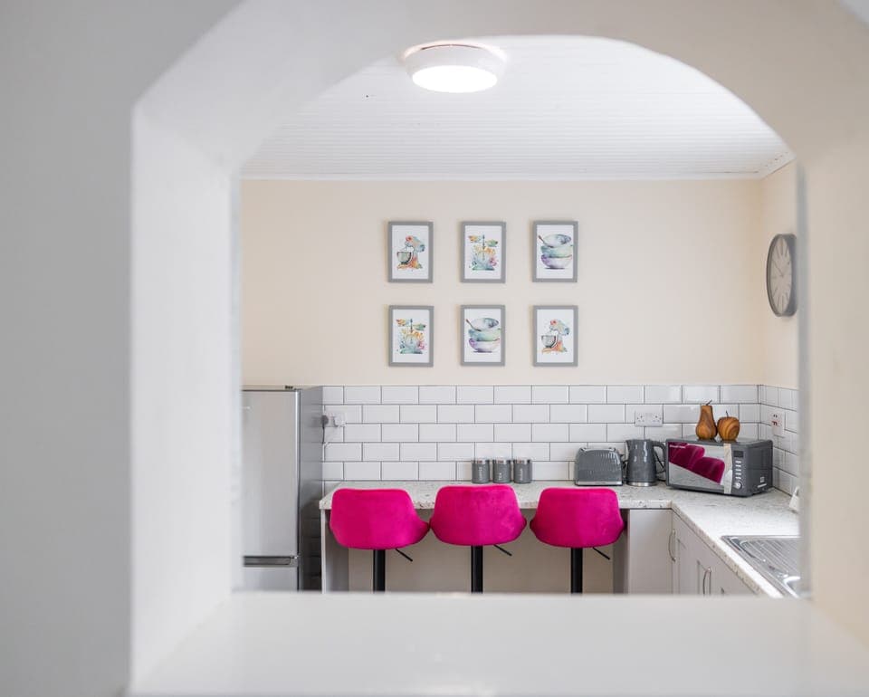 f857d2b6-5018-43a0-b5bc-ac7ea6054b8c