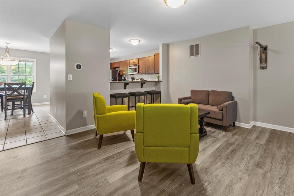 Second floor LR