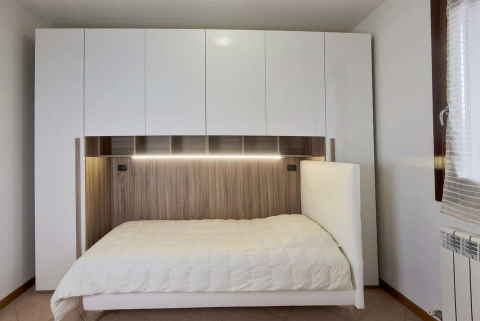 Single Bedroom