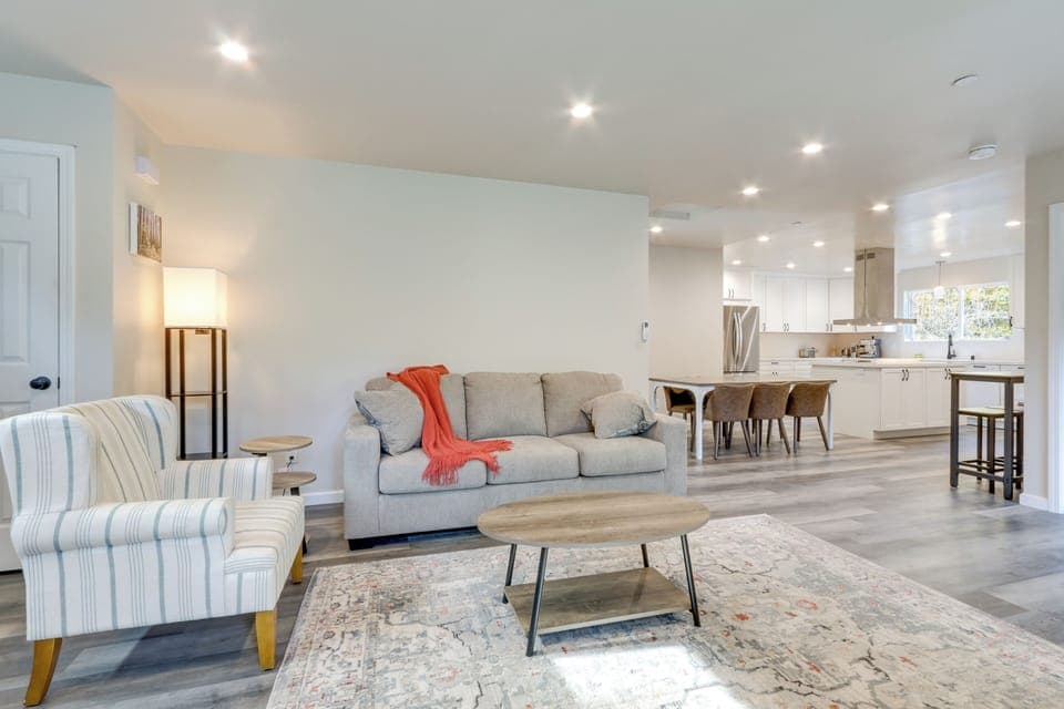 Monte Rio Vacation Rental | 2BR | 2BA | 1,000 Sq Ft | Steps Required