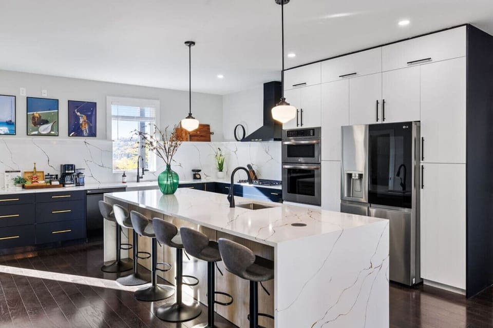 Kitchen with oversized island, dual sinks & LG smart appliances