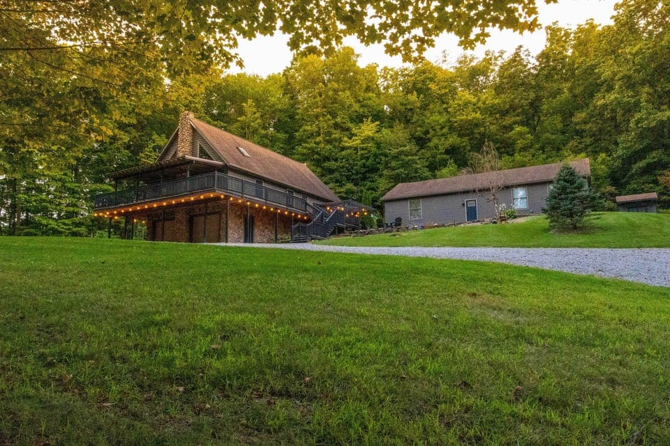 Killbuck Vacation Rental | 5BR | 5BA | 3,500 Sq Ft | Stairs Required