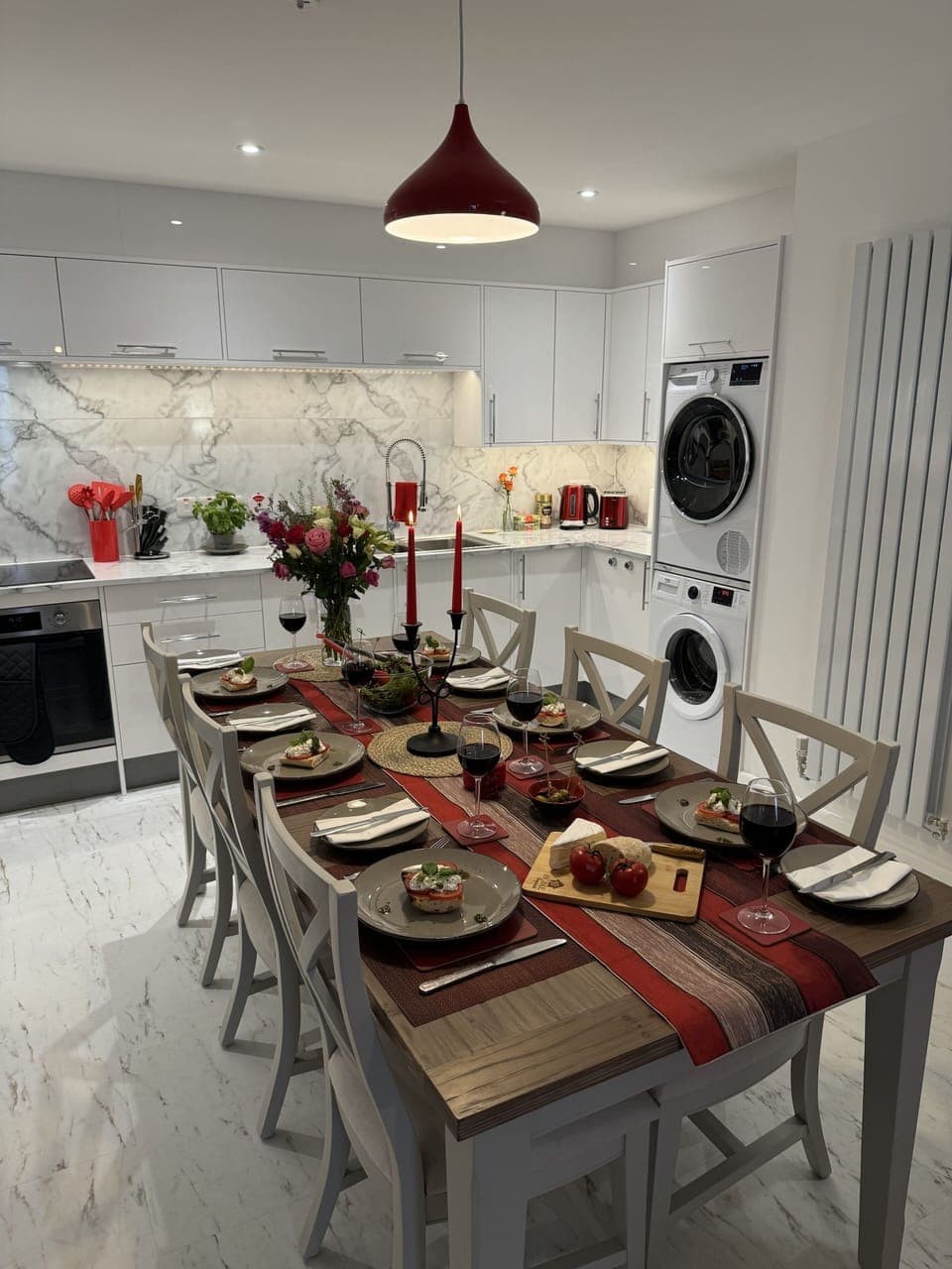 Kitchen & Dining Room