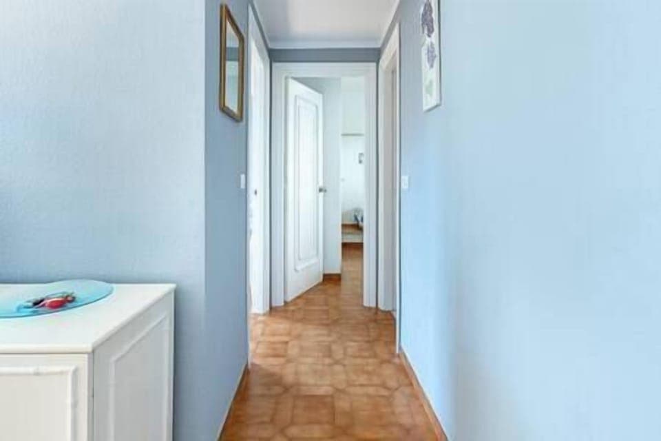 aa46fb6f-b8f6-47e5-a399-836659b36445