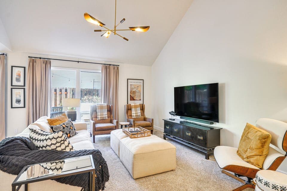 Beaverton Vacation Rental | 3BR | 2BA | 1 Step to Enter | 2,200 Sq Ft