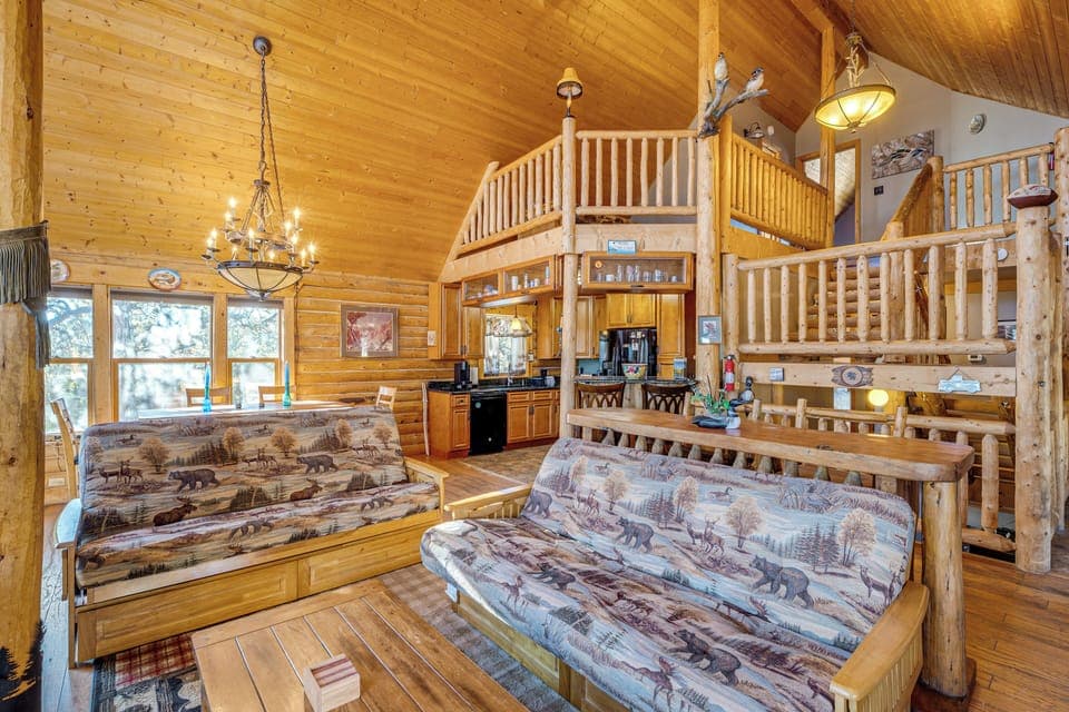 Great Room | 2 Full Futons