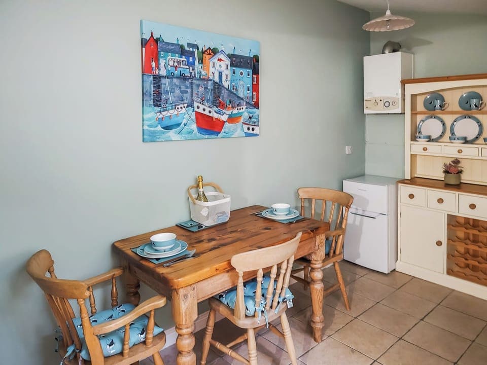 Dining Area | Puffin&rsquo;s Nest - Longsmith Cottages, Flamborough