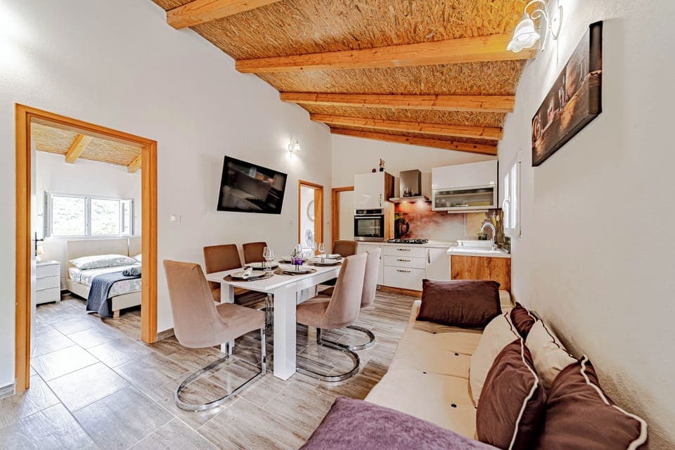 Kitchen and dining area