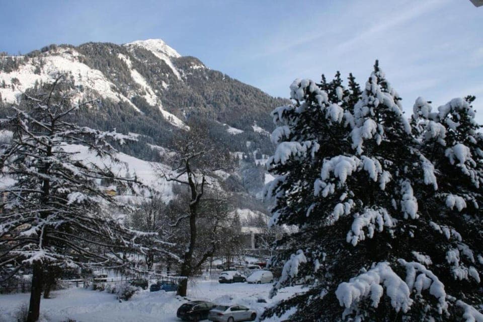 Region [winter] (>5 km)