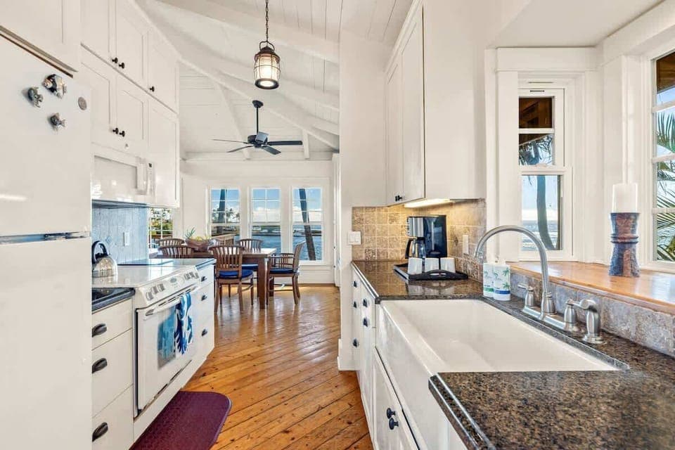 Kitchen & Dining Room