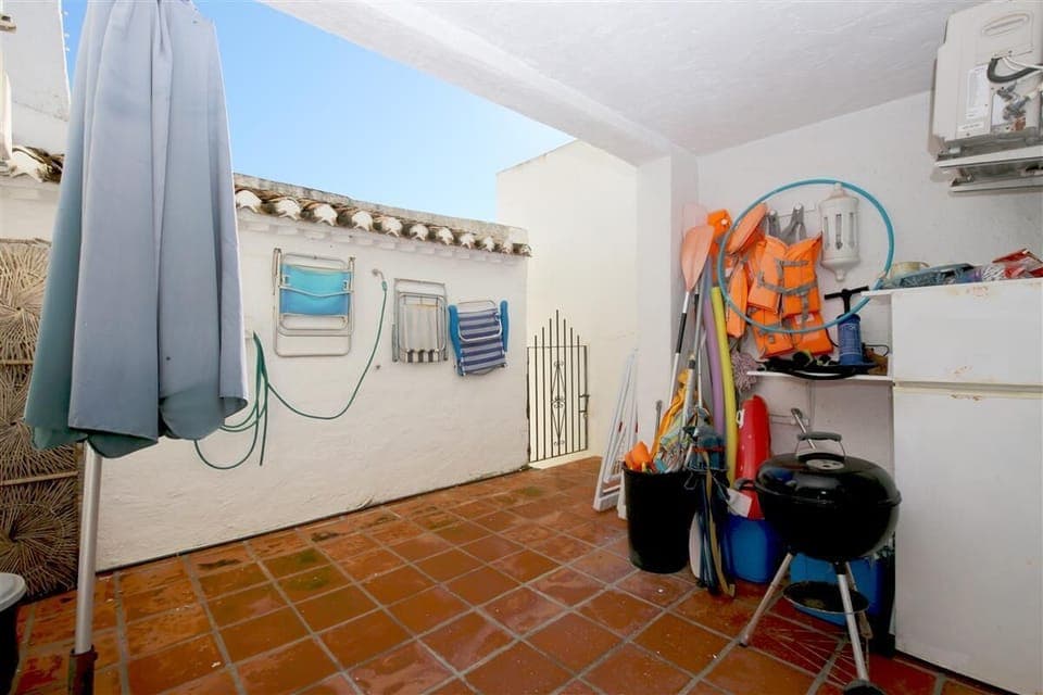 Second private terrace with charcoal barbecue available for guests