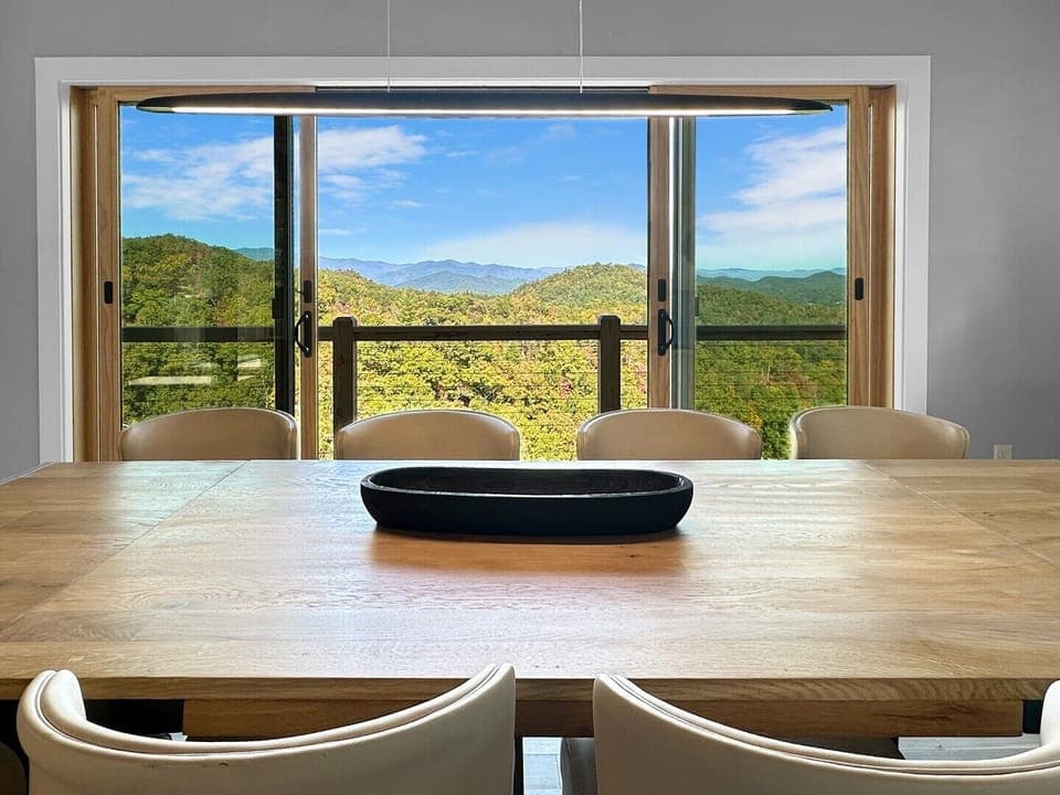 Dragonfly - dining room 4