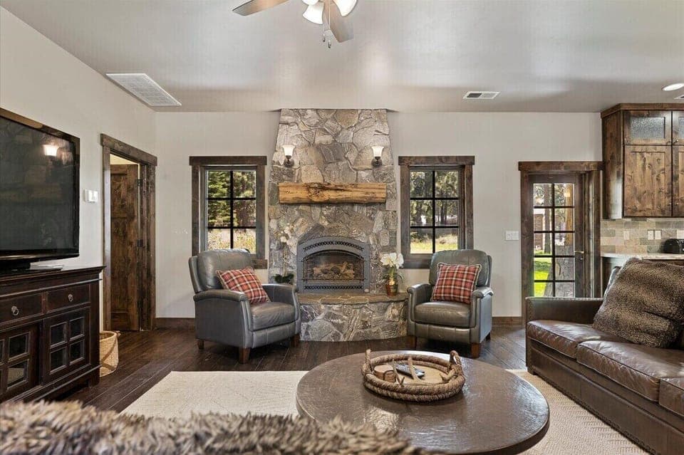 Main level- Living Room