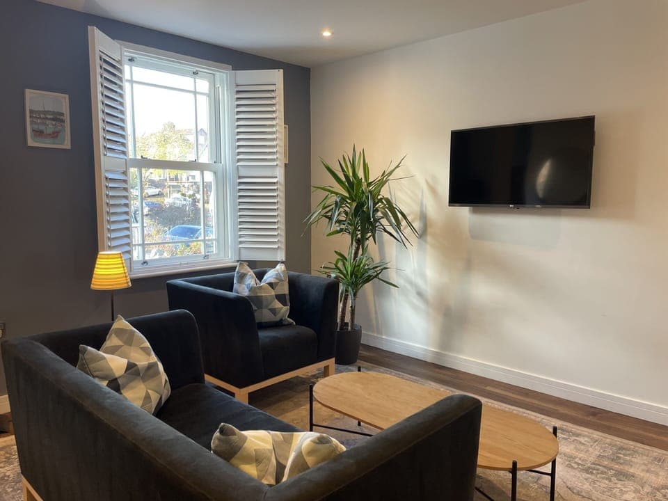 Living Room / Lounge