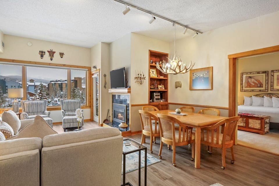 Dining Room, Dining Table, Furniture, Indoors, Table