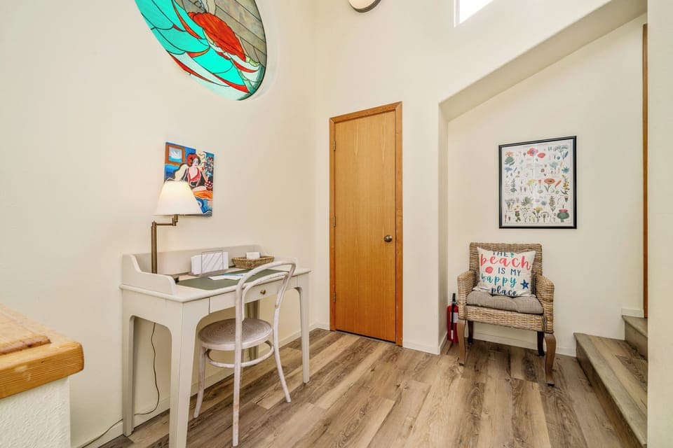 Desk work space in upstairs area