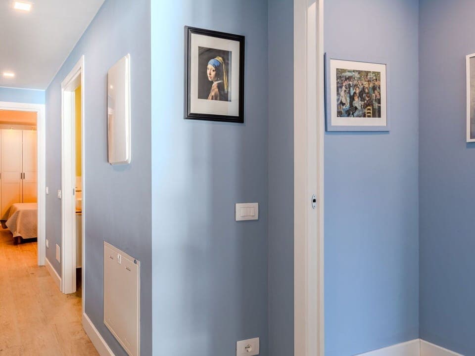 Plant, Sky, Cloud, Building, Window, Land Lot, Interior Design, Urban Design, Residential Area