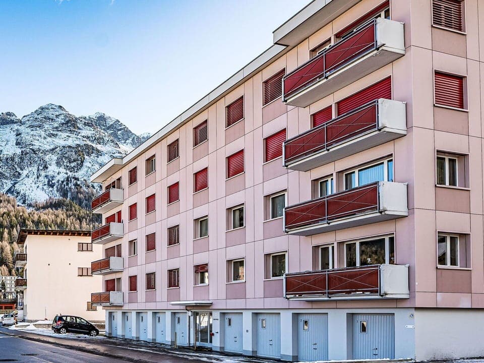 Building, Sky, Property, Daytime, Window, Architecture, Urban Design, Condominium, Neighbourhood, Tower Block