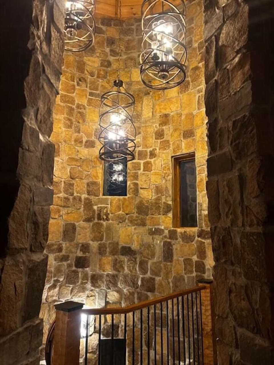 d6766a33-a3bf-4a84-aa77-86db36f183cf