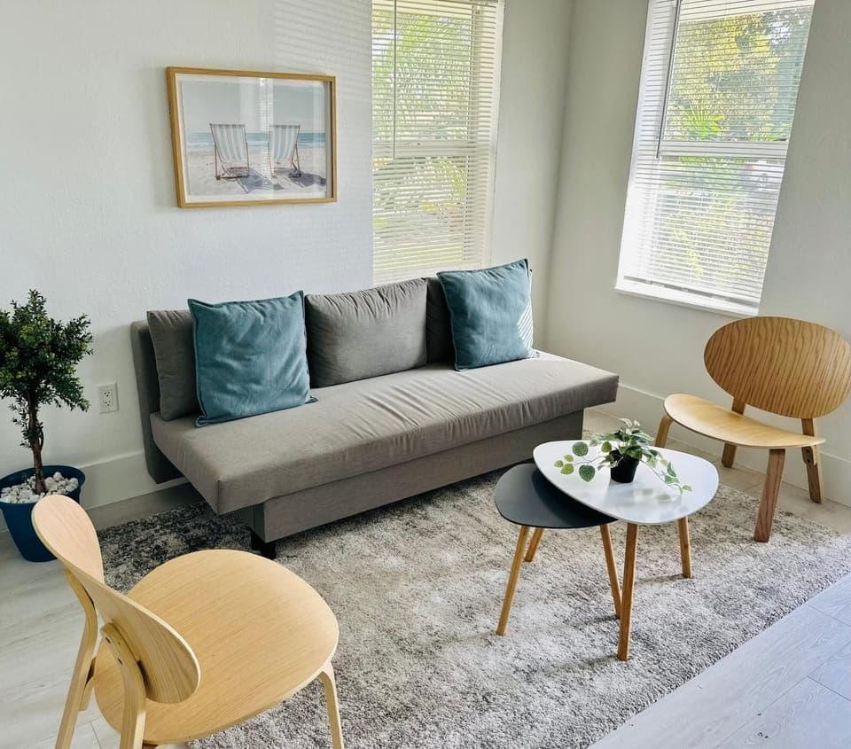 Space when entering the House