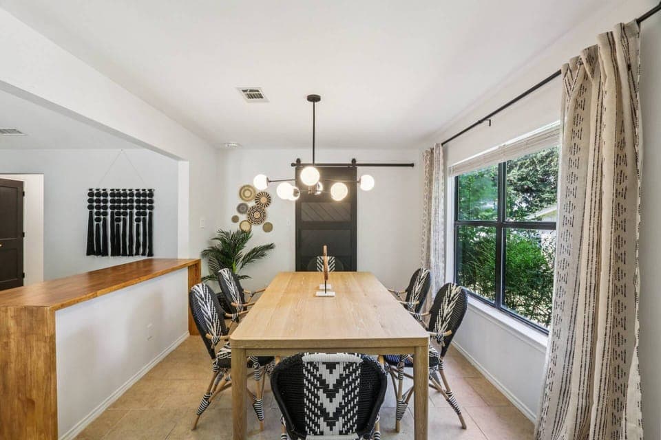 Separate dining room