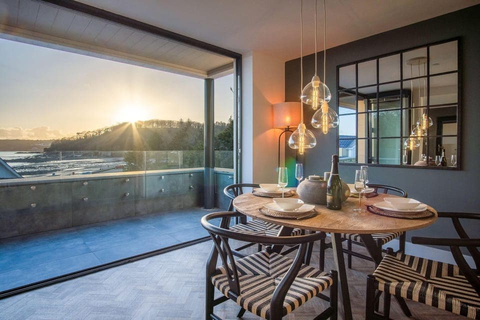 Wisemans House Apartment 2 - Wisemans Bridge (24478)