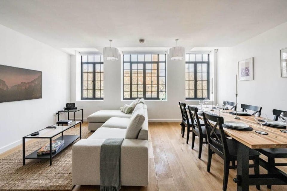 The Old Post Office, Norwich - Host & Stay