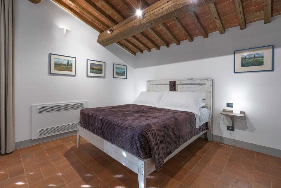 Autumn, Bedroom, Spring, Summer