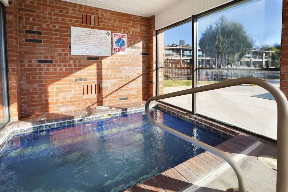 Jacuzzi