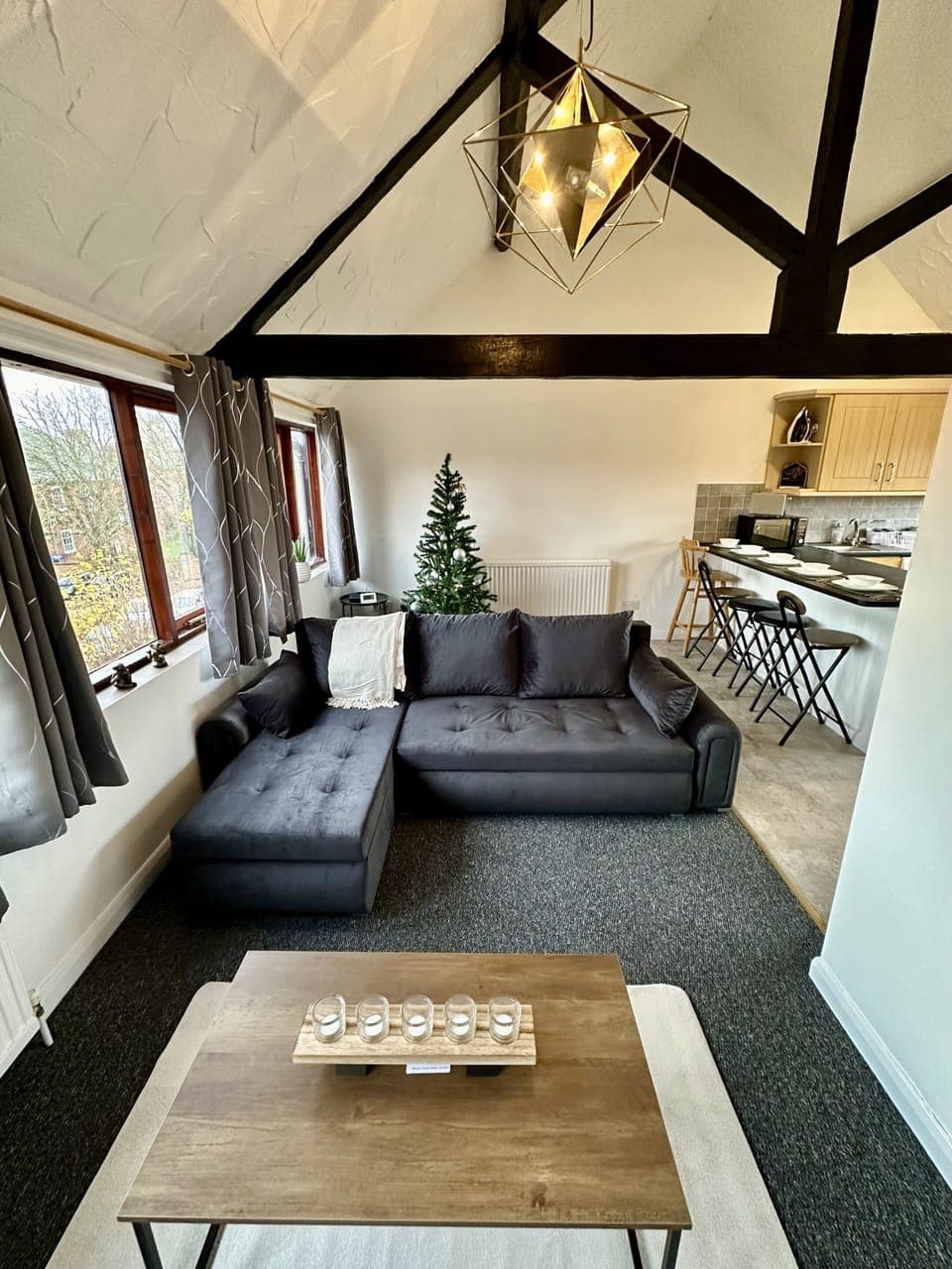 Living Room / Lounge