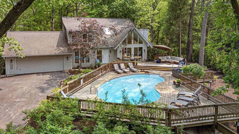 Your private oasis awaits - dive into an amazing vacation!