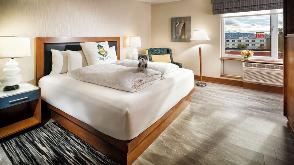 Unit with King size bed