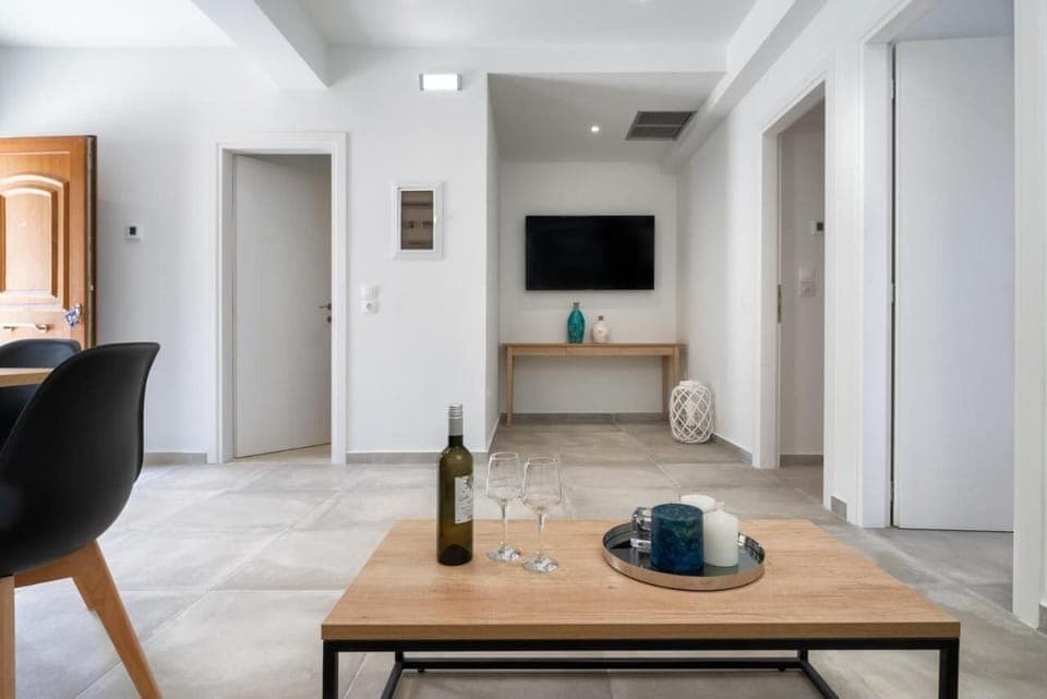 Cozy living areas with sleek furnishings 