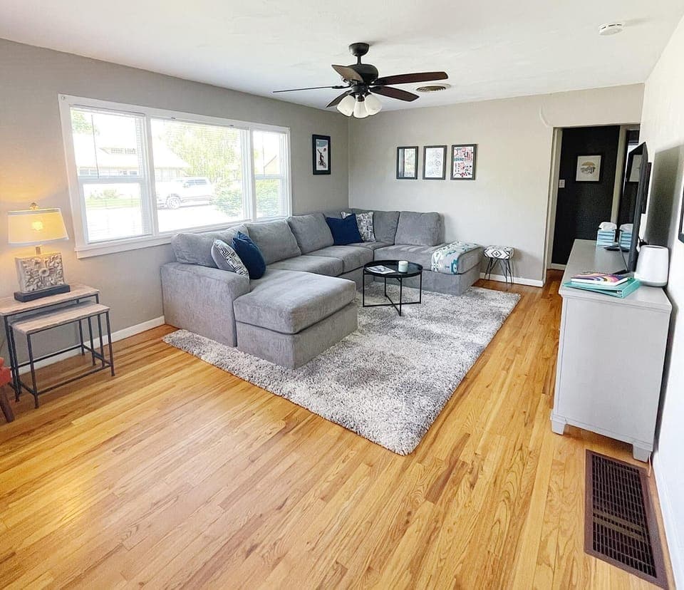 Whether you’re relaxing after a day of hiking or catching up with loved ones, this living room is designed for comfort and connection.