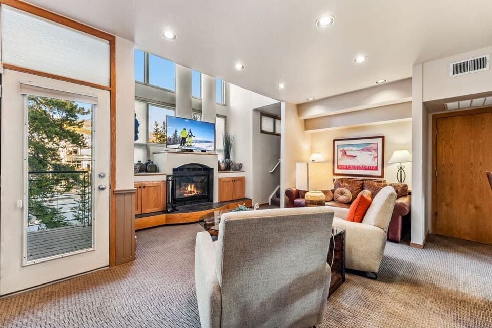 Welcome to Soda Ridge Getaway! This beautiful property is managed by 5 Diamond Lodging