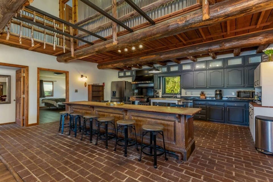 12-web-or-mls-0V3A1102