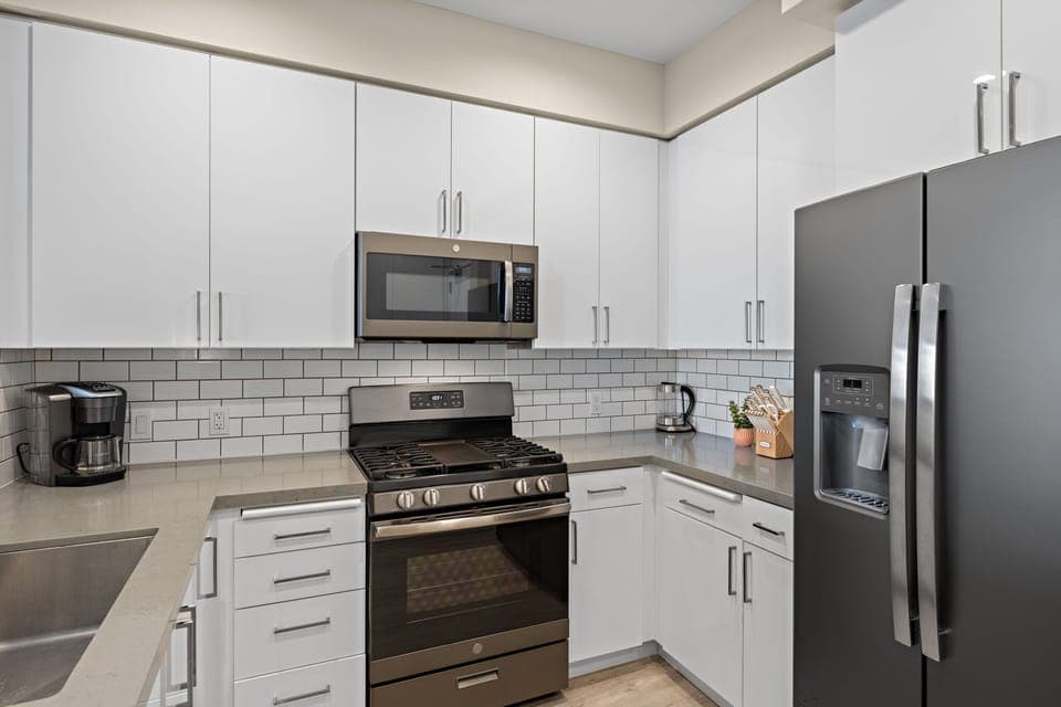 All new modern appliances including a fridge, dishwasher, microwave and range November 2024