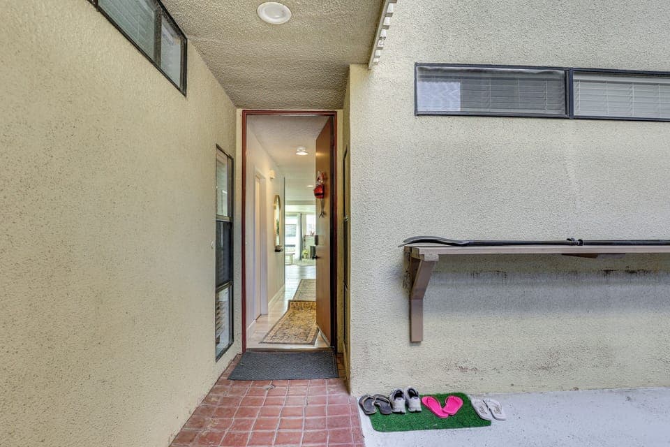 Condo Entrance | 1st-Floor Unit