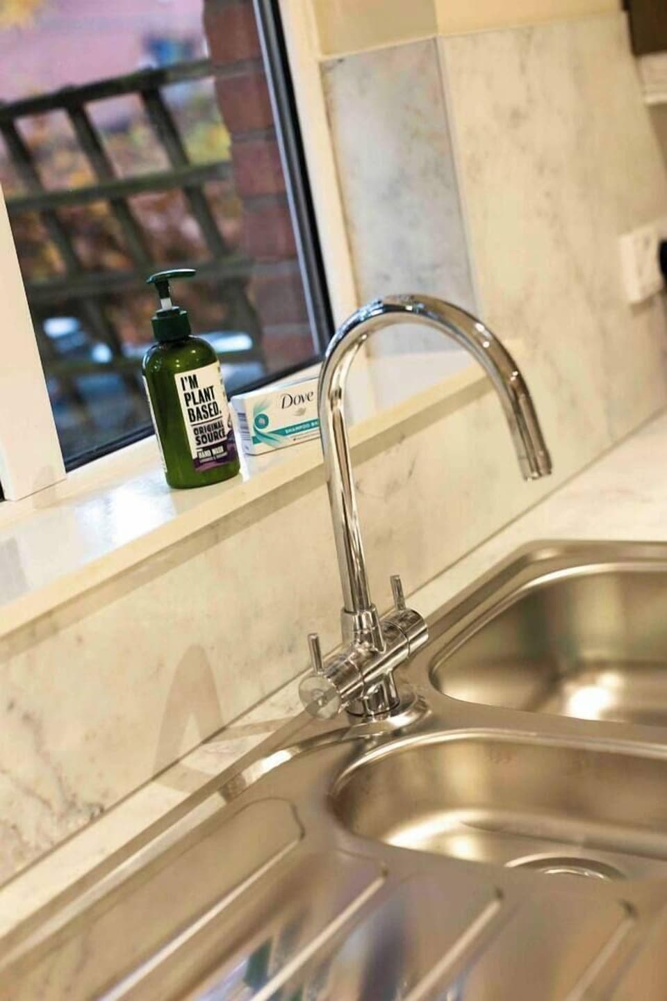 19b4071f 72f0 454b b978 d687c33ba2b5