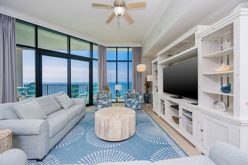 The Oasis 3105 Orange Beach, Alabama, beach front, 3 bedroom condominium