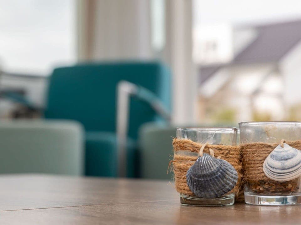 Tableware, Serveware, Flowerpot, Natural Material, Houseplant, Vase, Dishware, Still Life, Still Life Photography, Porcelain