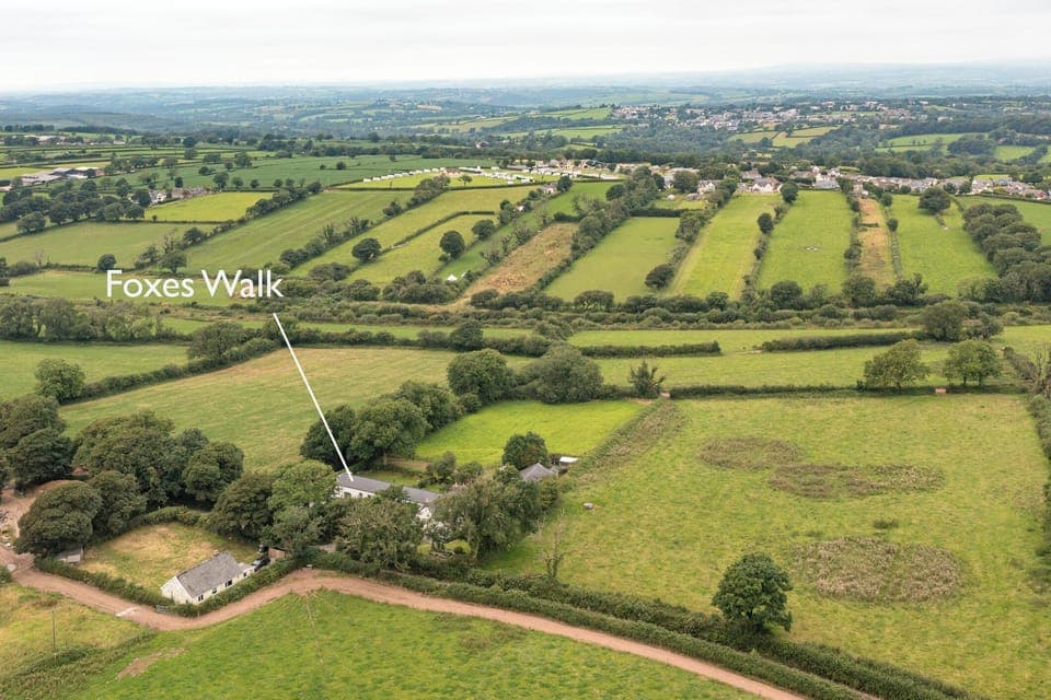 Rural Views, Rustic Charm