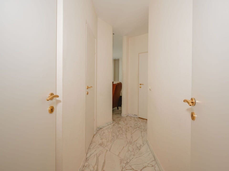 Flooring, Wood, Floor, Interior Design, Ceiling, Wood Stain, Wood Flooring, Molding, Paint