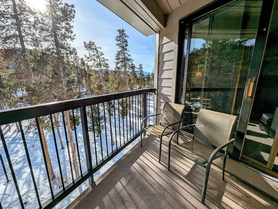 Enjoy the fresh mountain air #winter