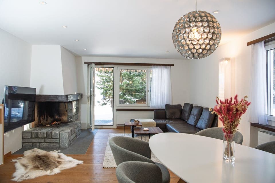 Living area with access to the terrace with private jacuzzi