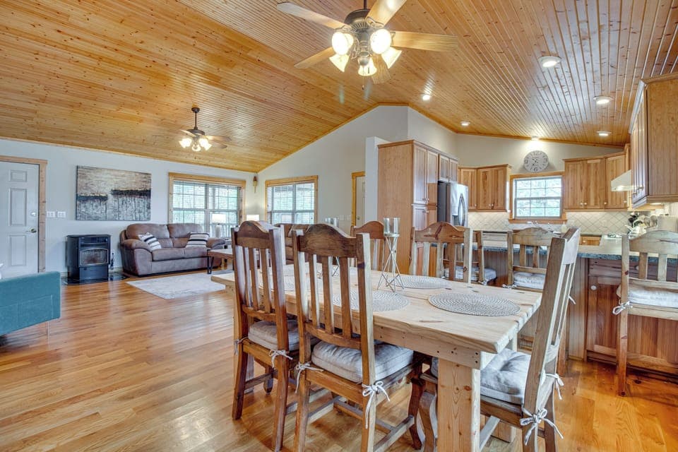 Property Interior | Single-Story Cabin | Free WiFi | Central A/C