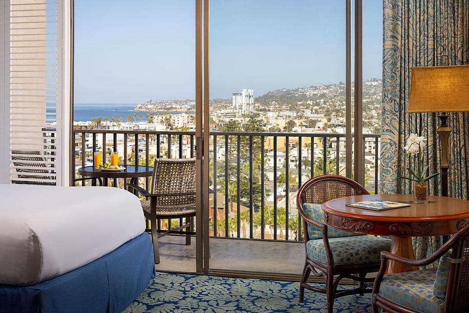 Unit with Queen size bed