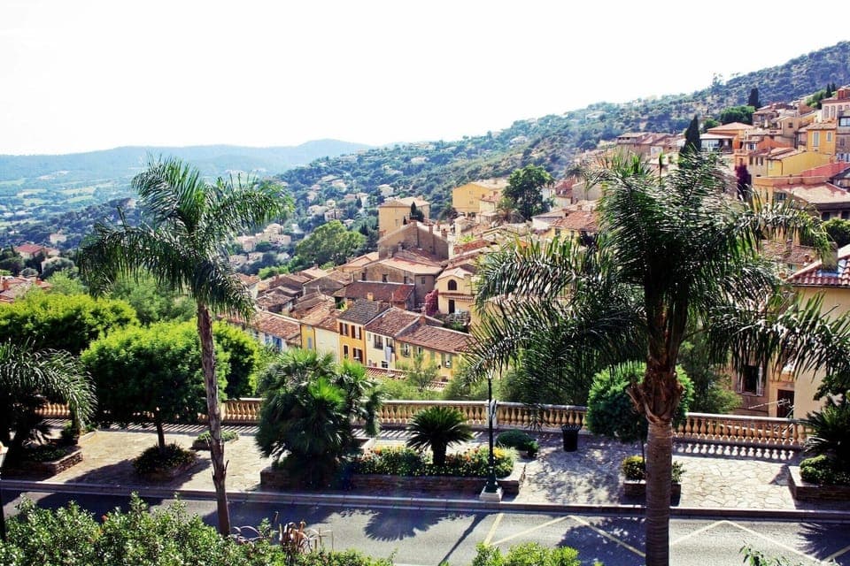 Surroundings [summer] (1-5 km)